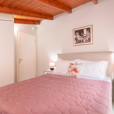 Villa Diana Lagopodhon Bagian luar foto